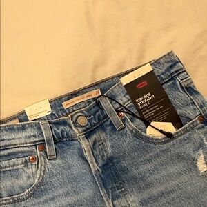 NWT! Levi's Ribcage Straight Ankle Light Blue Denim Jeans